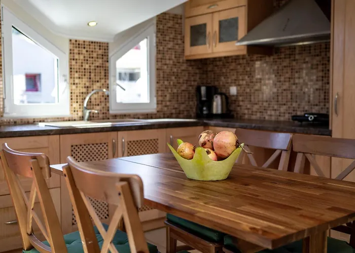 Apartament Attic Retreat