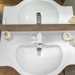 Attic Retreat 아파트 아르고스톨리온